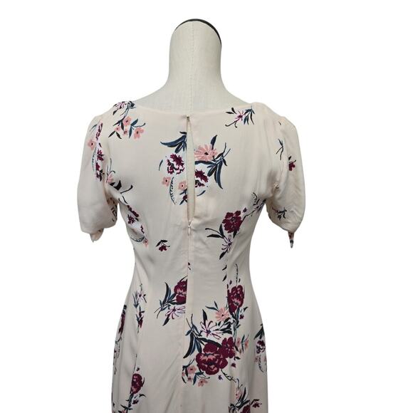 ASTR The Label Women Short Sleeve Floral V-Neck Viscose Dress Size Small - Picture 11 of 13